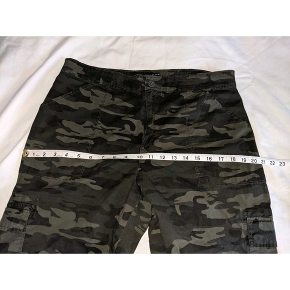 Social Standard Sanctuary Camo Pants Size XL Green Drawstring Hem Pockets - Picture 12 of 16